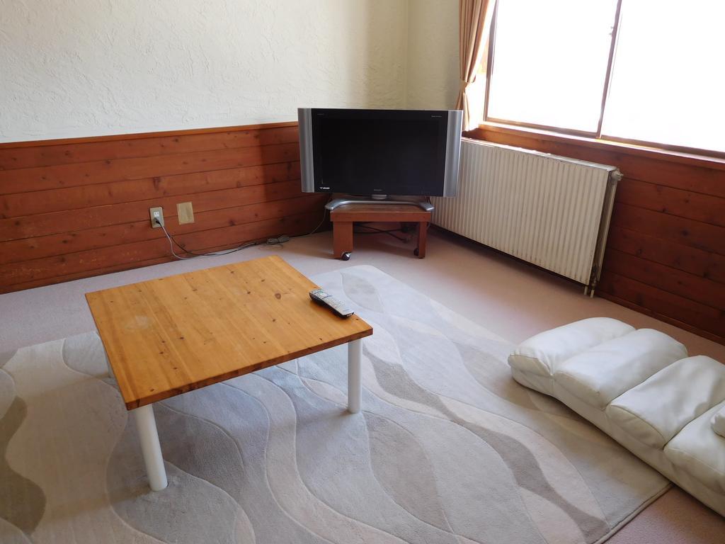 Madarao Elm Pension Iiyama Extérieur photo